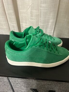 Men’s Puma Shoes Size 9